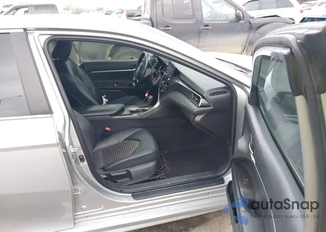 2021 Toyota Camry Se z USA, uszkodzony, nr VIN 4T1G11AK1MU577860